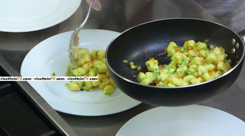 gnocchi con ragù di verdure