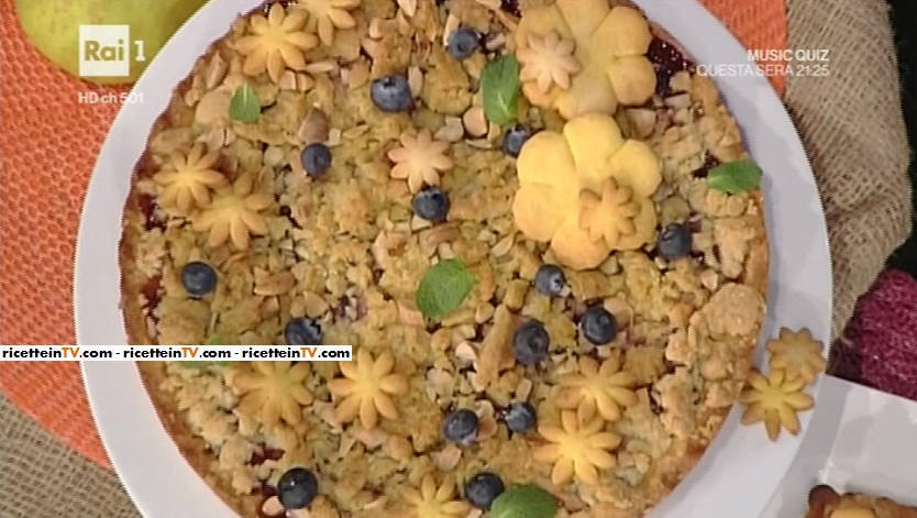 torta di mele e mirtilli con crumble aromatico di Natalia Cattelani