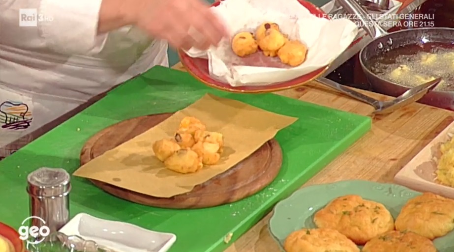 frittelle di polenta con mele e uvetta di Stefania Grandinetti