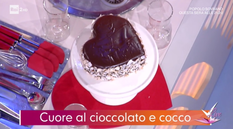 torta cuore al cioccolato e cocco