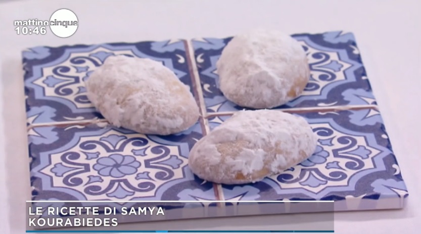 kourabiedes (biscotti alle mandorle greci) di Samya