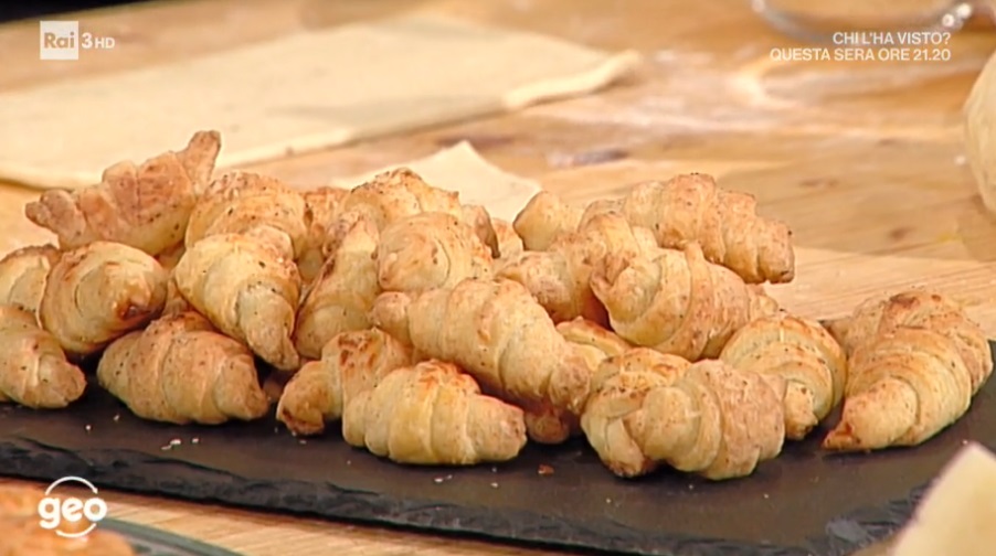 cornetti delizie al cacio e pepe di Natalia Cattelani