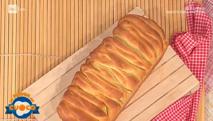 pane a fisarmonica con salame e caciotta di Natalia Cattelani