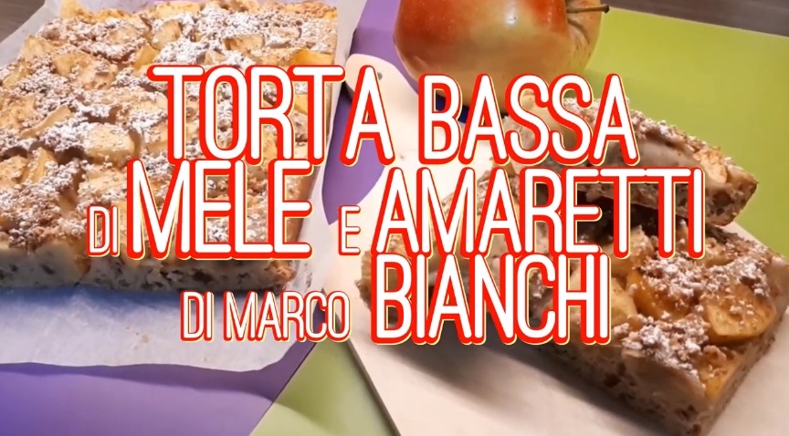 torta bassa di mele e amaretti