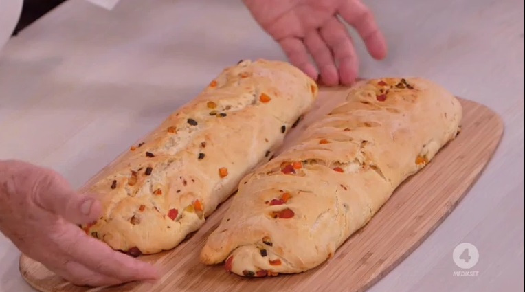 baguette ripiena di verdure