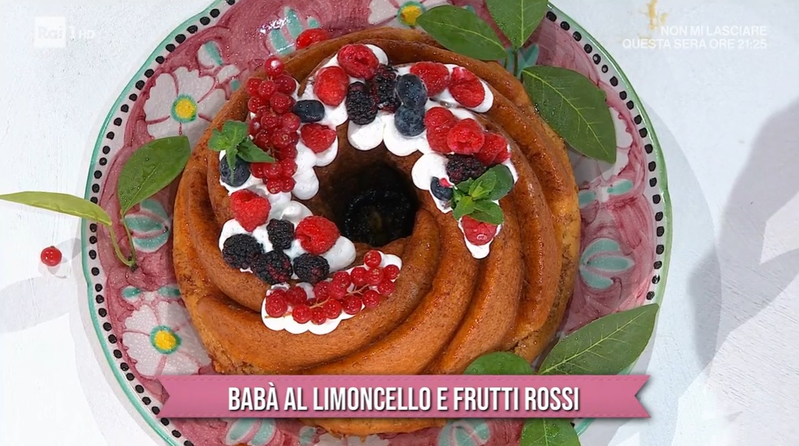 babà di limoncello e frutti rossi di Antonio Paolino