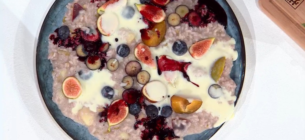 risotto alle prugne toma e mirtilli