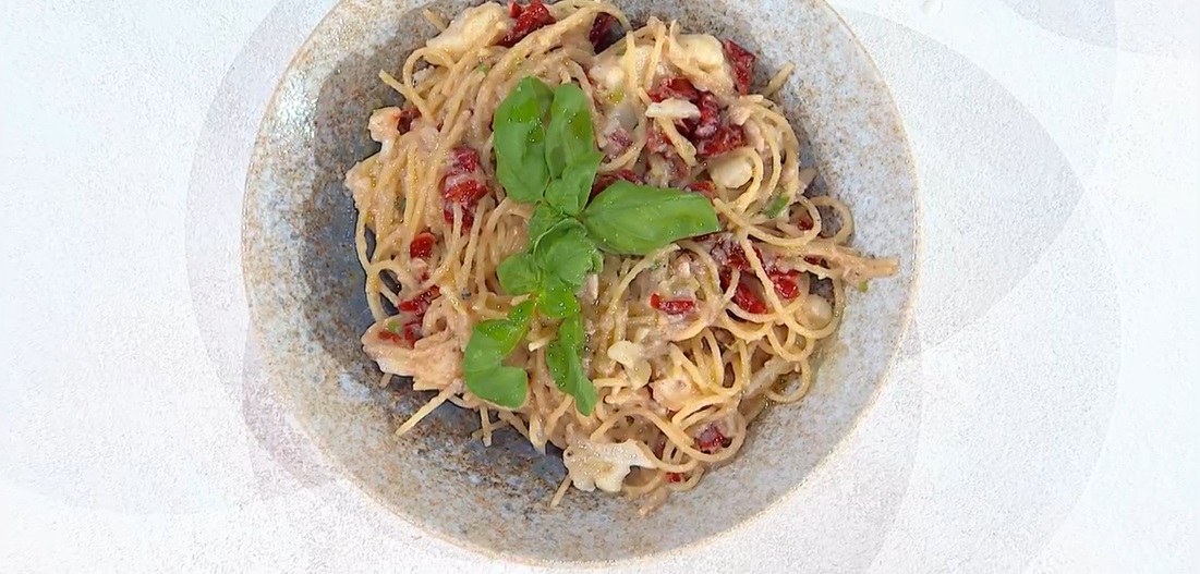 spaghetti cavolfiori e sarde