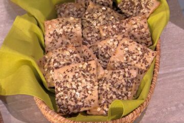 crackers al farro