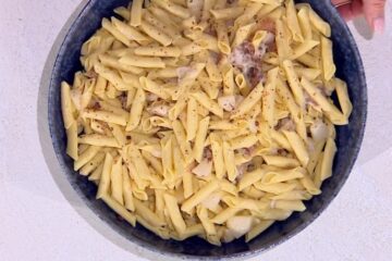 garganelli con prosciutto pecorino e pere di zia Cri