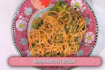 bucatini broccoli e acciughe di Giusina Battaglia