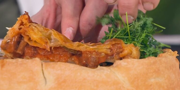 pasticcio di carne e cipolle alla birra di Mauro e Mattia Improta