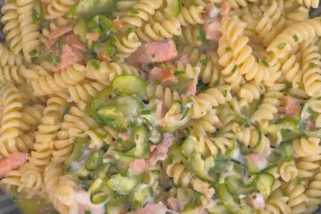 fusilli zucchine salmone e stracchino di zia Cri