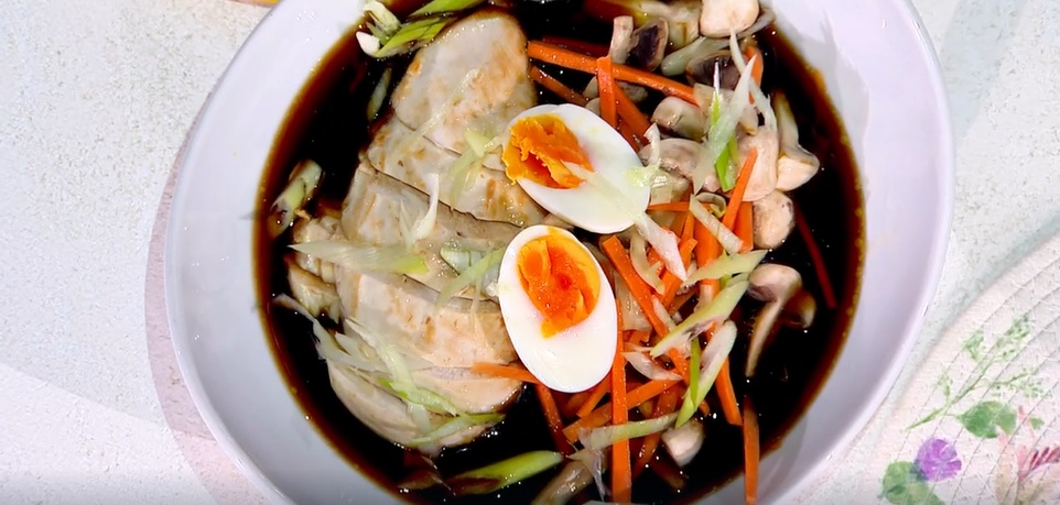 ramen con udon e pollo di Francesca Marsetti