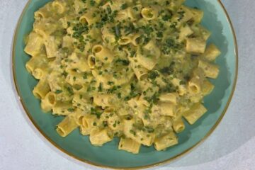 pasta salsiccia ricotta e zafferano di Barbara De Nigris