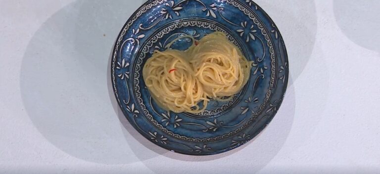 spaghetti aglio olio e peperoncino 2.0 di Sonia Peronaci