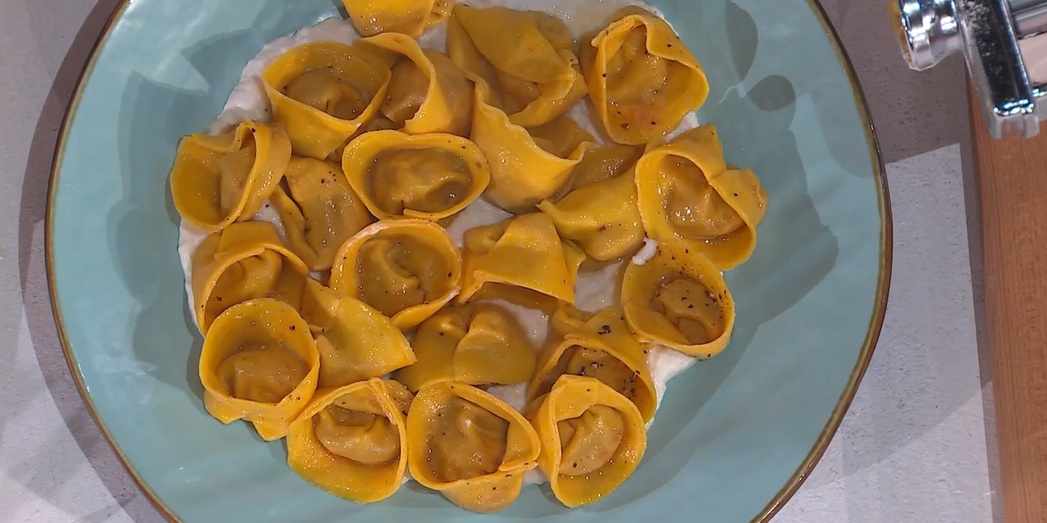 tortelli pomodoro e pecorino di Chloe Facchini
