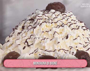 montagna di bignè di Sal De Riso