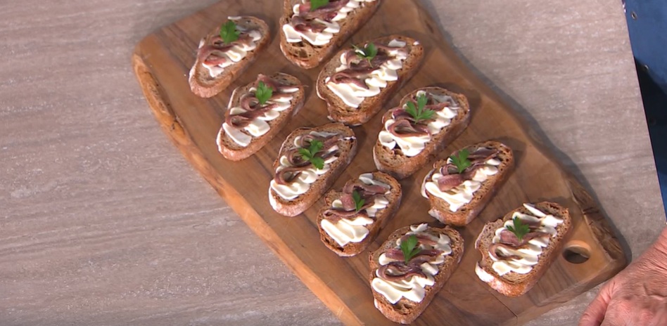 pane burro e acciughe di Fulvio Marino