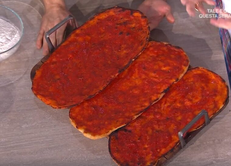 pizza rossa scrocchiarella di Fulvio Marino