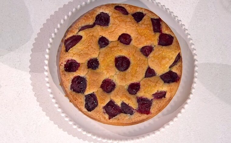 torta alle prugne fenomenale di Natalia Cattelani