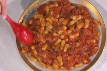 gnocchi con sugo di faraona di Sonia Peronaci