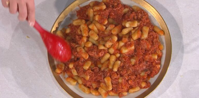 gnocchi con sugo di faraona di Sonia Peronaci