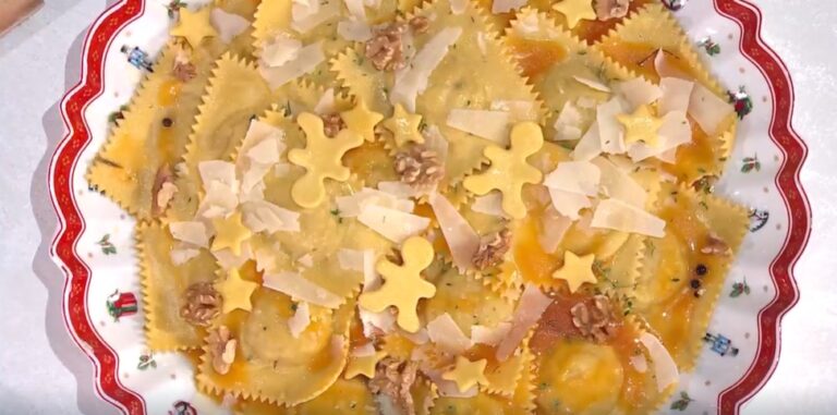 ravioli di cappone di gemelli Billi