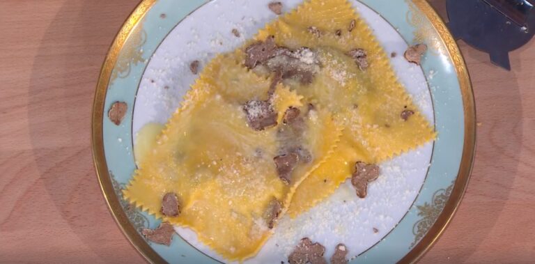 uovo in raviolo di Daniele Persegani
