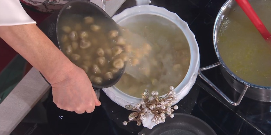 classici tortellini in brodo di Alessandra Spisni