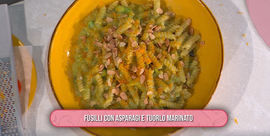 fusilli con asparagi e tuorlo marinato di Antonio Paolino