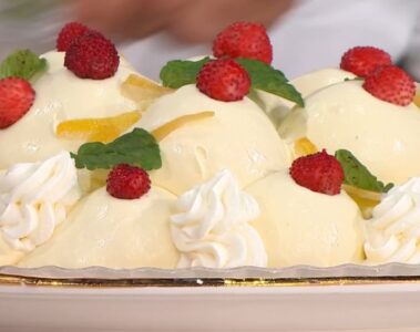 profiteroles al limone di Sal De Riso