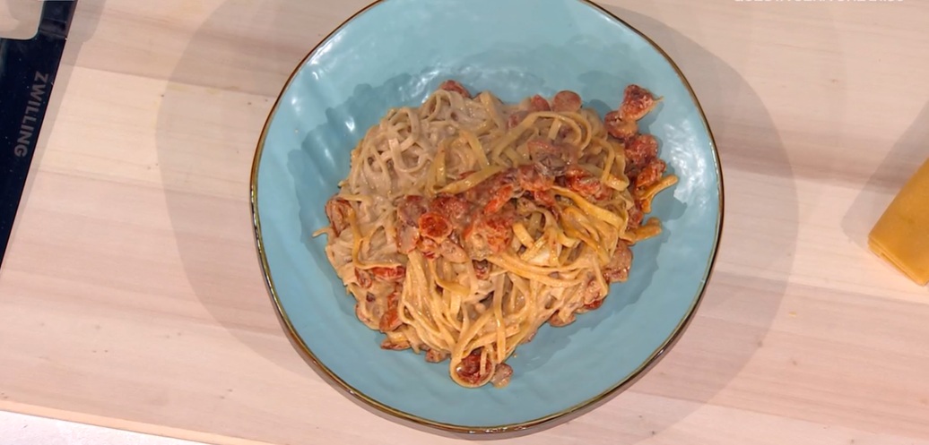 tagliolini alle mandorle e pomodorini confit di Daniele Persegani