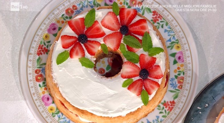 angel cake alle fragole di Natalia Cattelani