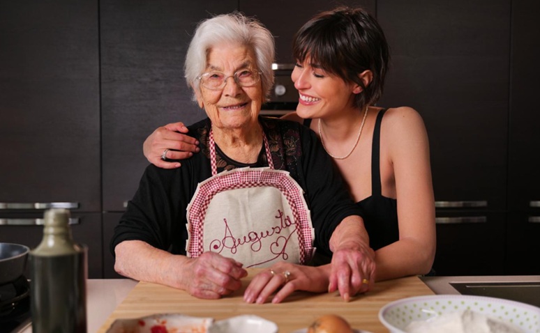 In cucina con la bisnonna