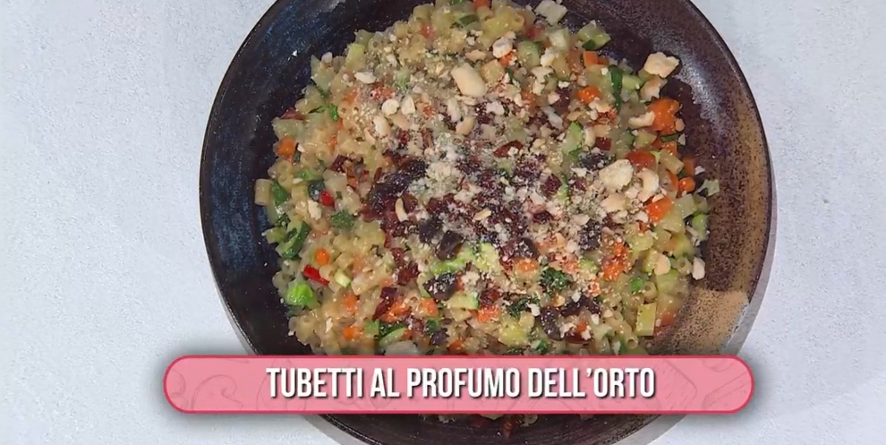 tubetti al profumo dell'orto di Antonella Ricci
